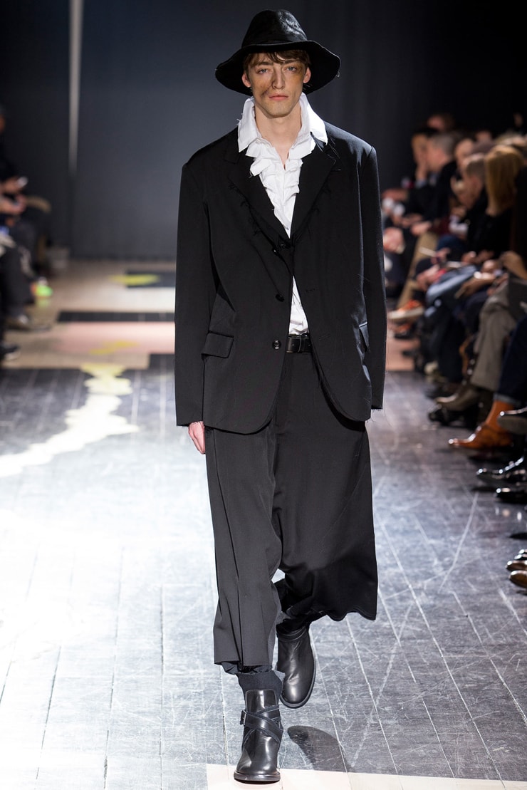 Yohji Yamamoto 2015 Fall/Winter Collection