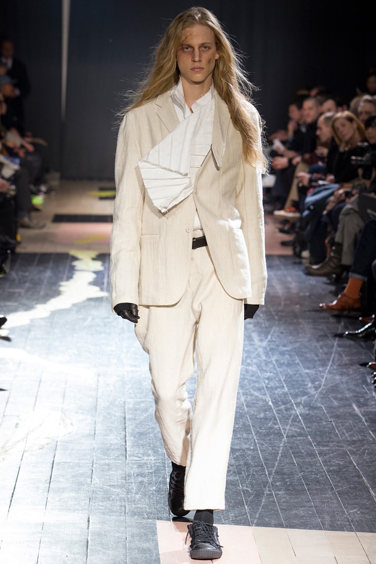 Yohji Yamamoto 2015 Fall/Winter Collection