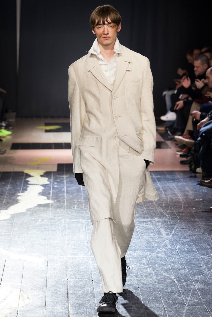 Yohji Yamamoto 2015 Fall/Winter Collection