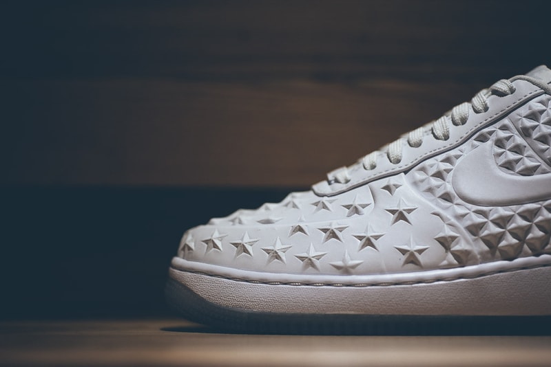 A Closer Look at the Nike Air Force 1 Elite QS White/Chrome