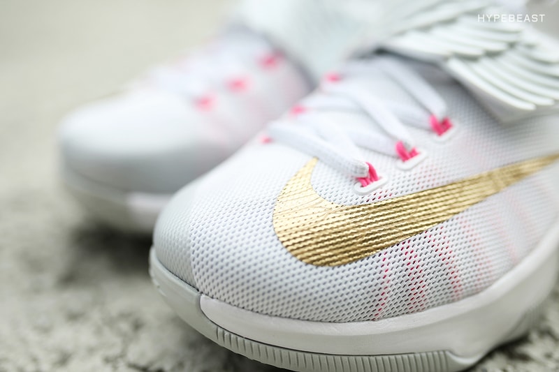 A Closer Look at the Nike KD7 "Aunt Pearl"