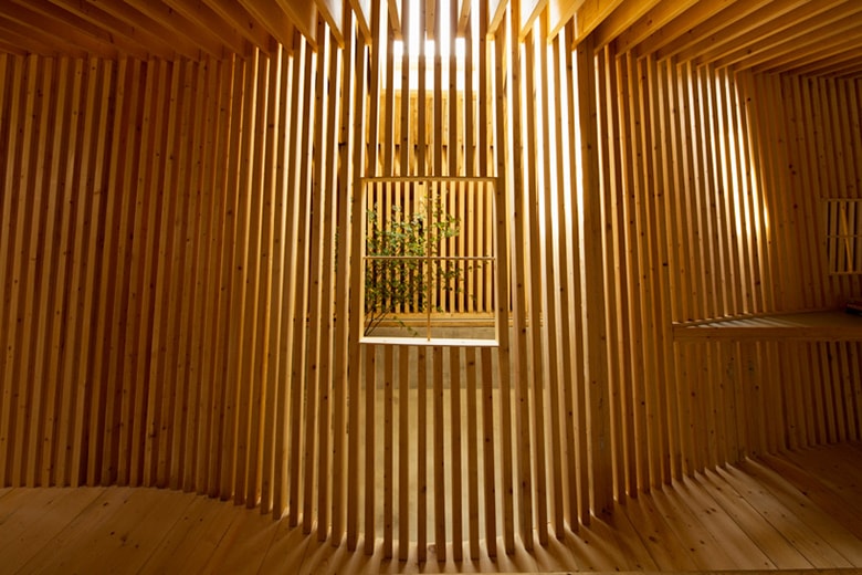 Triangle House by Life Style Koubou
