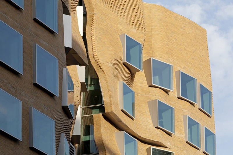 Frank Gehry's "Crumpled Bag" Building
