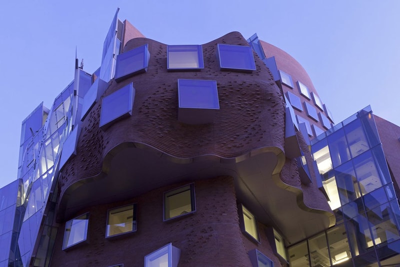 Frank Gehry's "Crumpled Bag" Building
