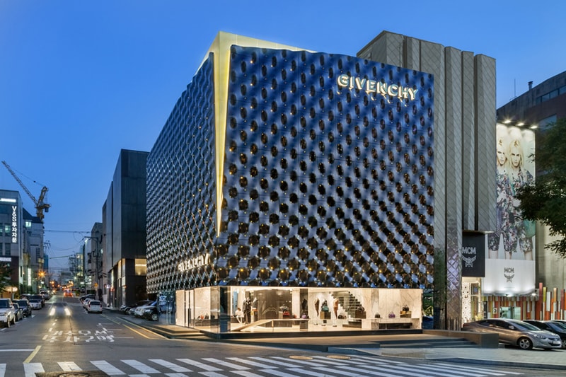 Inside Givenchy's New Seoul Store by Piuarch