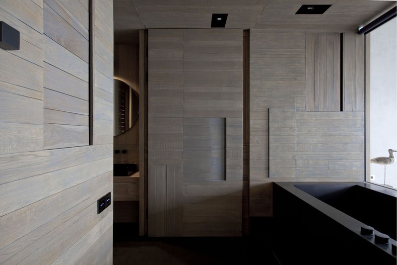 Spacious Japanese-Inspired Moscow Apartment by Architects M17