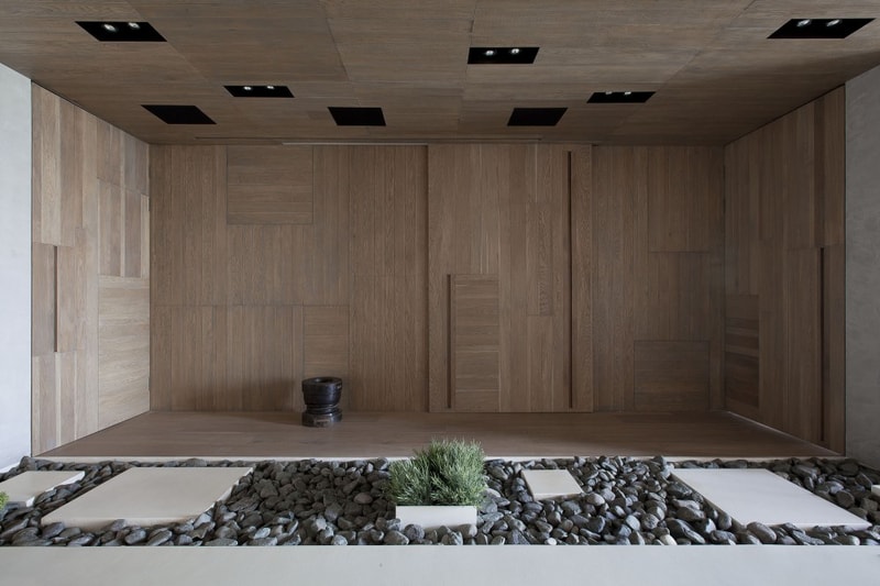 Spacious Japanese-Inspired Moscow Apartment by Architects M17