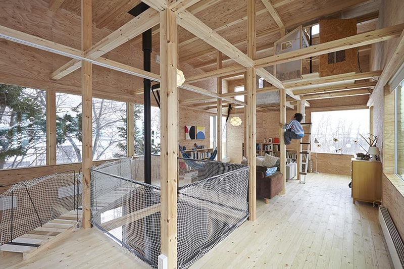 Nakanosawagawa Tree House by Ryo Yamada