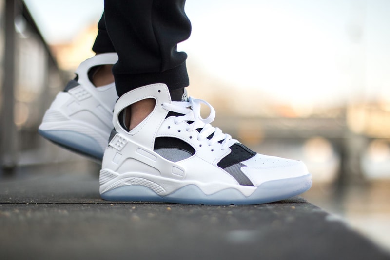 Nike Air Flight Huarache White/Cool Grey-Black