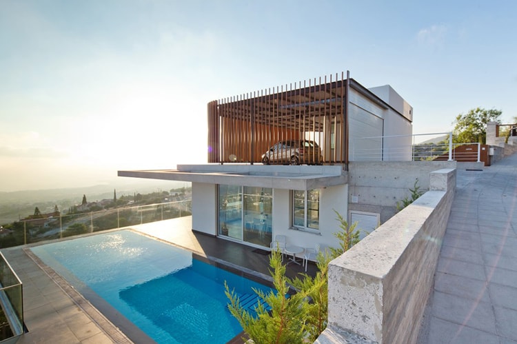 Prodromos and Desi Residence by Vardastudio Architects & Designers