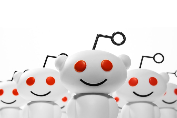 reddit Releases Its Mascot Snoo As a Vinyl Toy