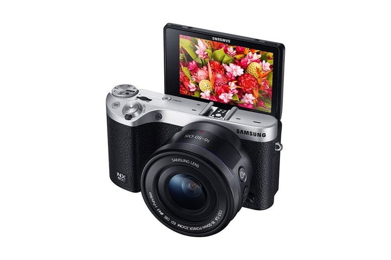 Samsung's New Camera Mixes Retro, Selfie Monitor and Fast Specs