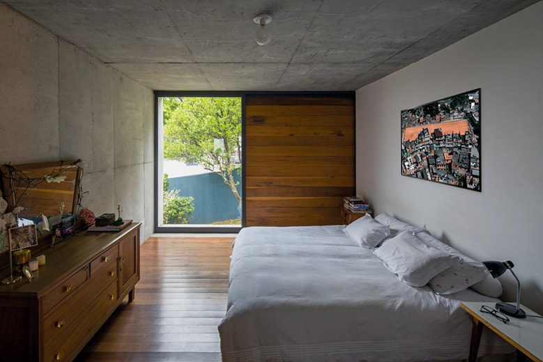 The Suburban LP House in Sao Paolo by Metro Arquitetos