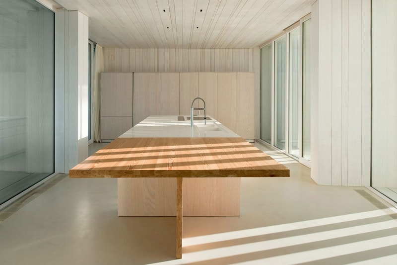 Casa Sardinera by Ramon Esteve Estudio