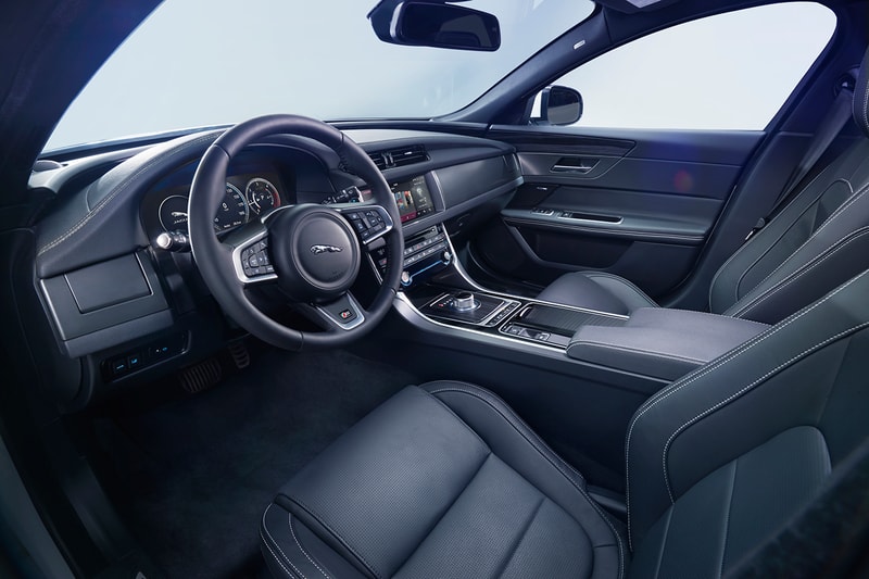2016 Jaguar XF 