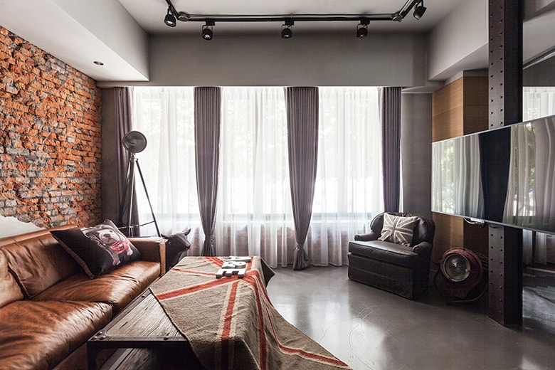 A Refurbished Apartment in Taipei by CHI-TORCH Designs
