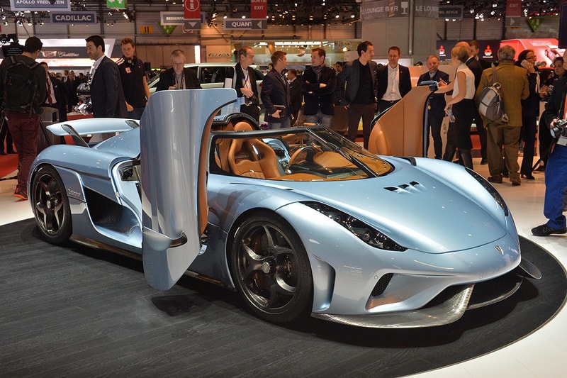 Koenigsegg Unveils the 1,500+ Horsepower Regera Hybrid Hypercar 