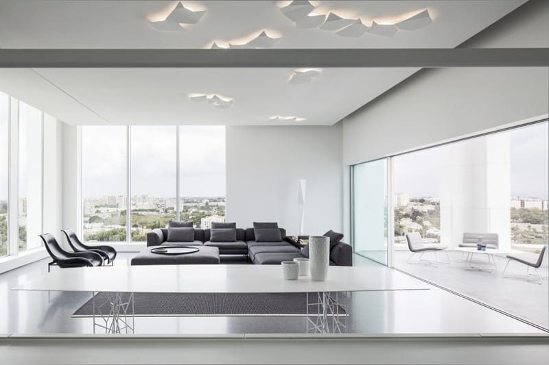 Layers of White Penthouse in Tel Aviv by Pitsou Kedem Architects