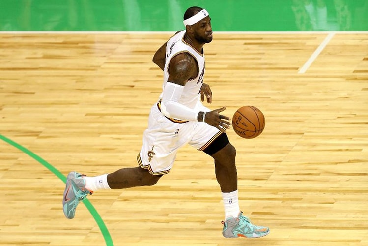 LeBron James Tops List of Signature Shoe Sales in 2014