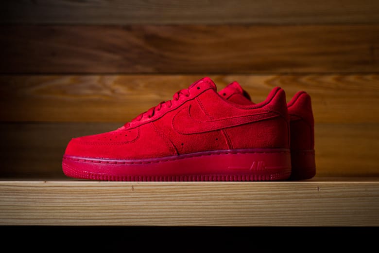 nike air force gym red