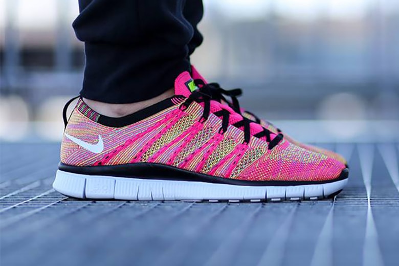 Nike Free Flyknit NSW "Pink Flash"