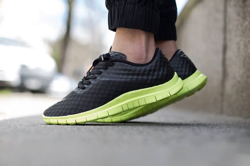 Nike Free Hypervenom Low Black/Volt