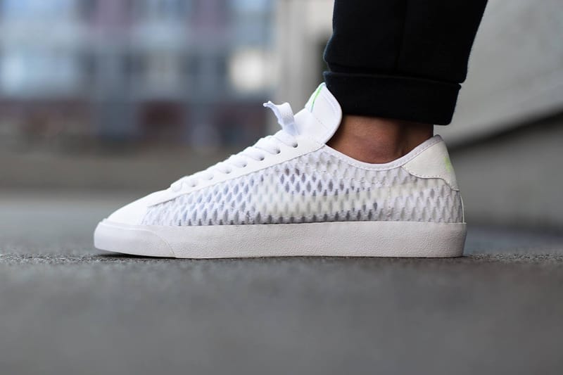 Nike Tennis Classic AC White/Pure Platinum-Liquid Lime