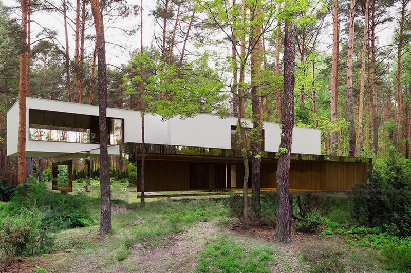 Reflective Home with Mirrored Facades by Reform Architekts