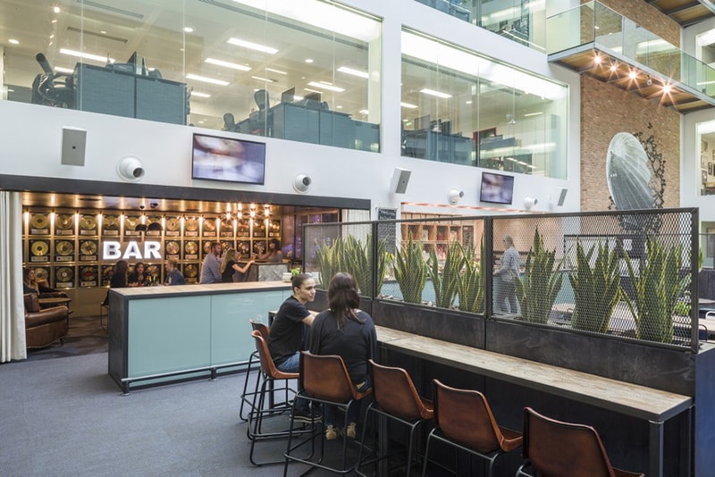 Take a Look Inside the Warner Music UK Headquarters by Woods Bagot