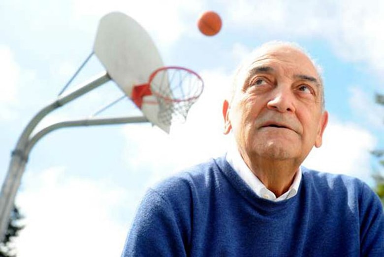 Сол мен. Сонни Ваккаро. Фото Sonny Vaccaro тренера баскетбола. Sonny Vaccaro Jordan. Sonny Vaccaro тренера баскетбола.