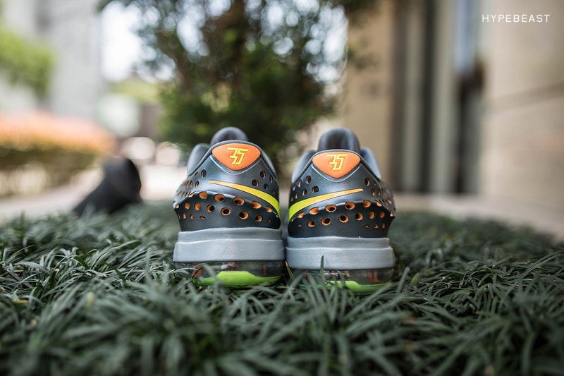 A Closer Look at the Nike KD7 Elite Blue Graphite/Bright Citrus