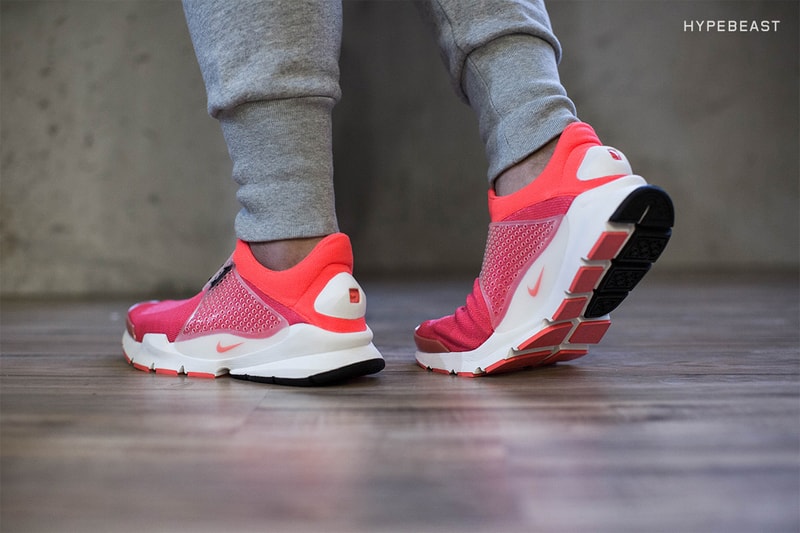 A Closer Look at the Nike Sock Dart SP "Infrared"
