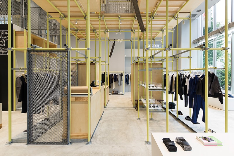 A Look Inside UNITED ARROWS' "EN ROUTE" by Schemata Architects