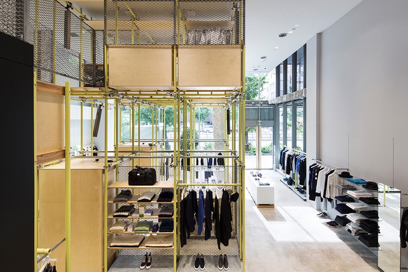 A Look Inside UNITED ARROWS' "EN ROUTE" by Schemata Architects
