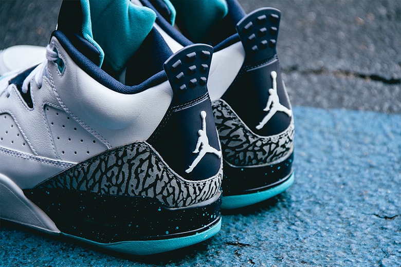 Air Jordan Son of Mars Low White/Midnight Navy
