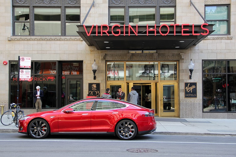 A Look Inside Richard Branson's First Virgin Hotel in Chicago