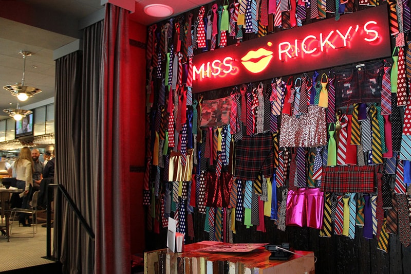 A Look Inside Richard Branson's First Virgin Hotel in Chicago