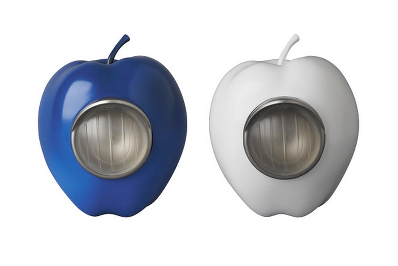GILAPPLE Blue & White Light by UNDERCOVER