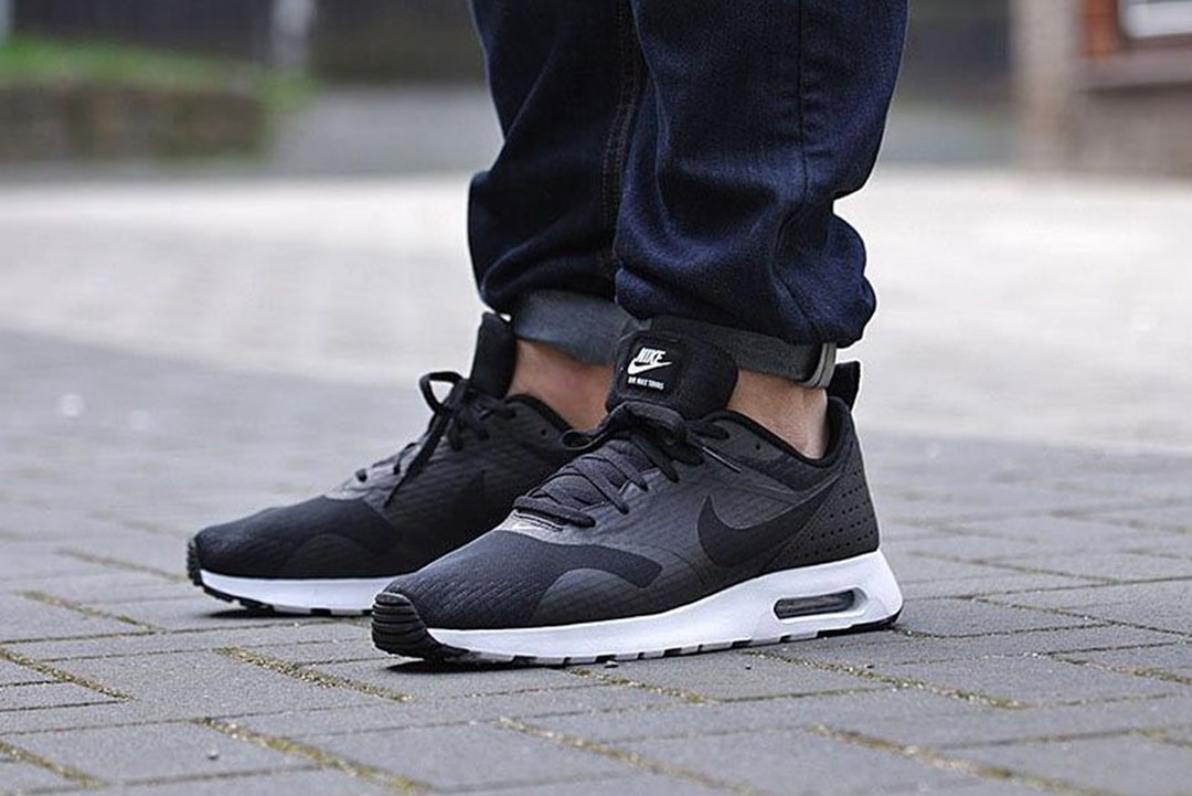 Tenis nike air max tavas essential Clearance