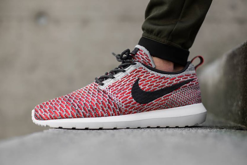 Nike Flyknit Roshe Bright Crimson/Anthracite
