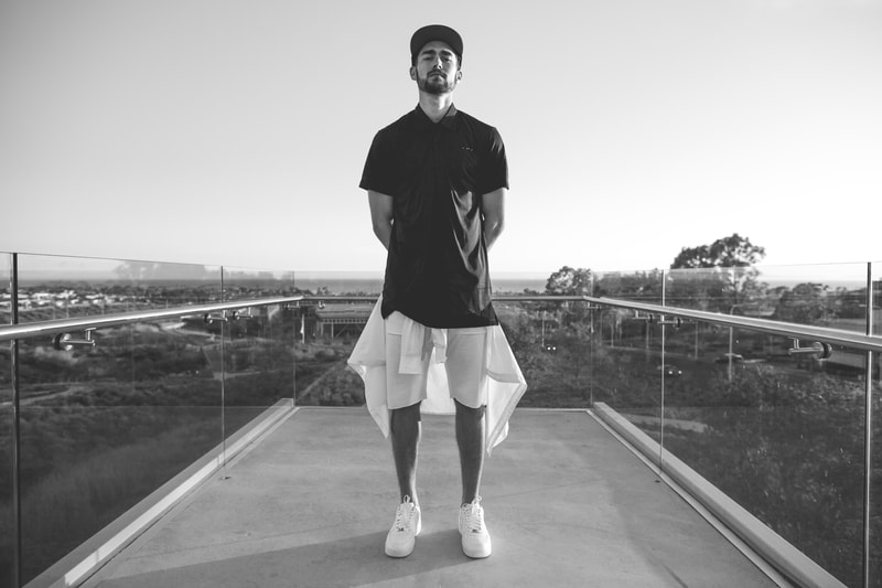 Publish 2015 Spring/Summer "Mono" Collection