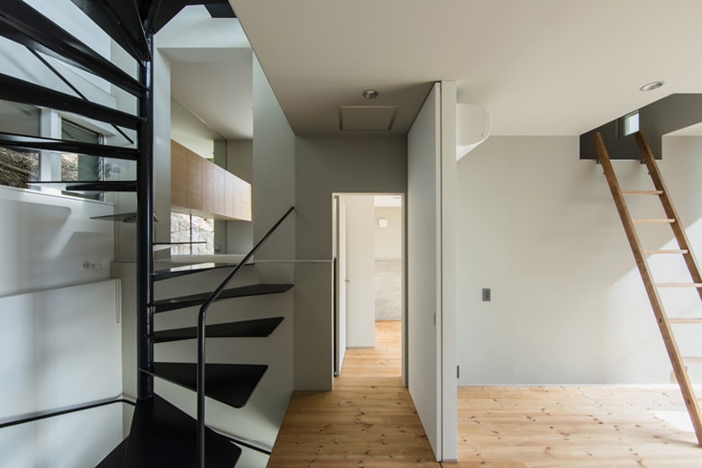 Slide House by y+M Design Office