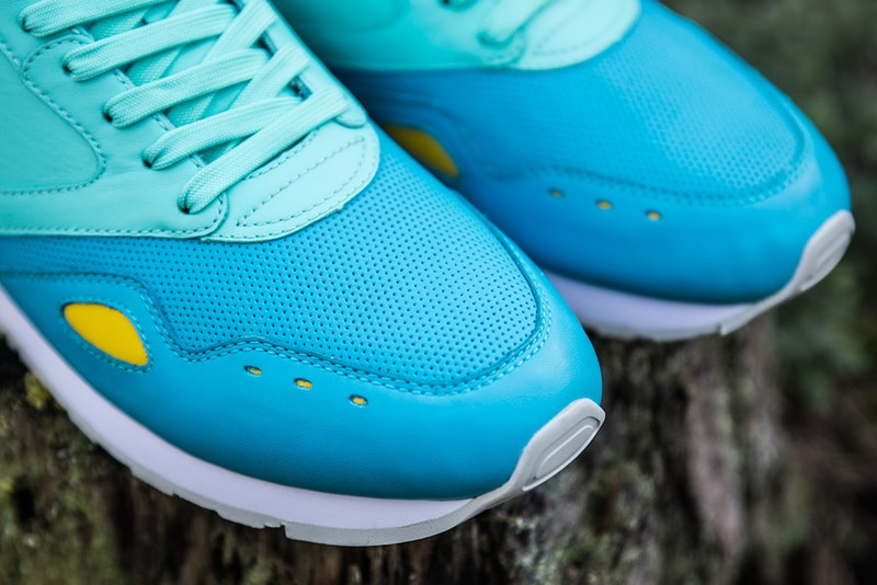 Sneakersnstuff x Le Coq Sportif Flash "Dunderklumpen"