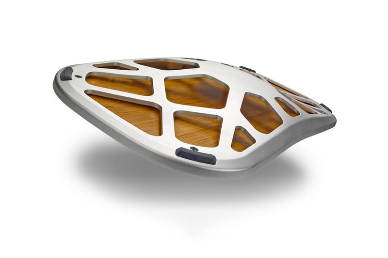 The Level Standing Desk Deck Brings Movement to the Workplace