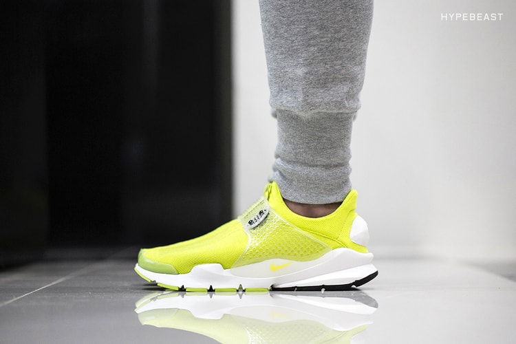 A Closer Look at the Nike Sock Dart SP "Volt"