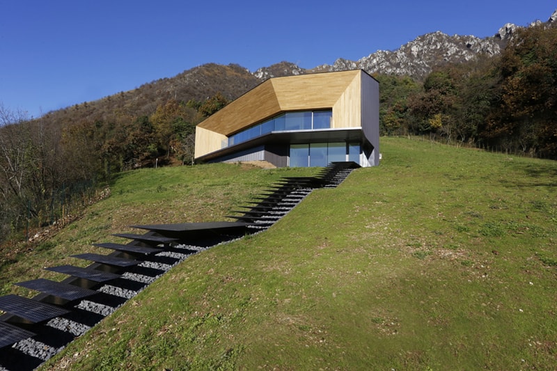 Alps Villa by Camillo Botticini Architetto