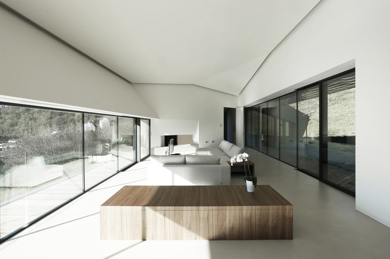 Alps Villa by Camillo Botticini Architetto