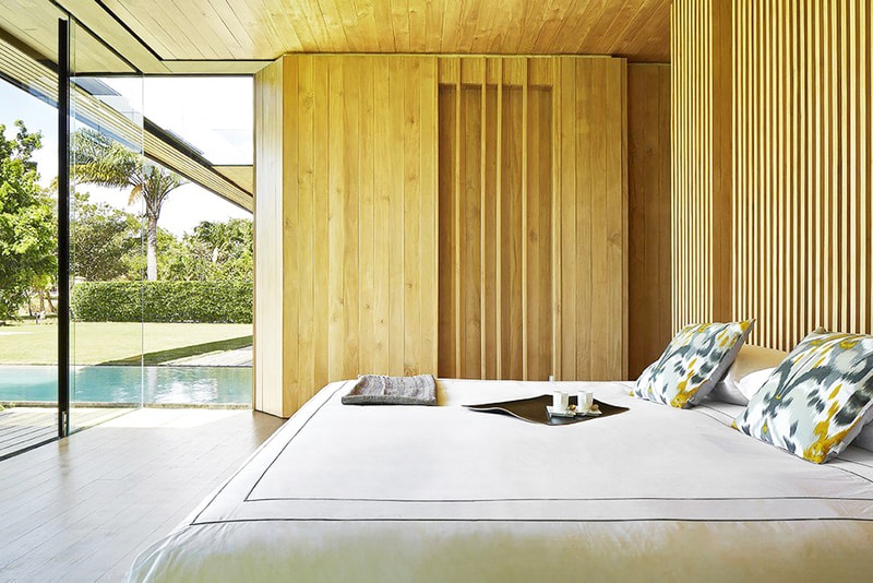 Beautiful Modern Home in Costa Rica by Joan Puigcorbé