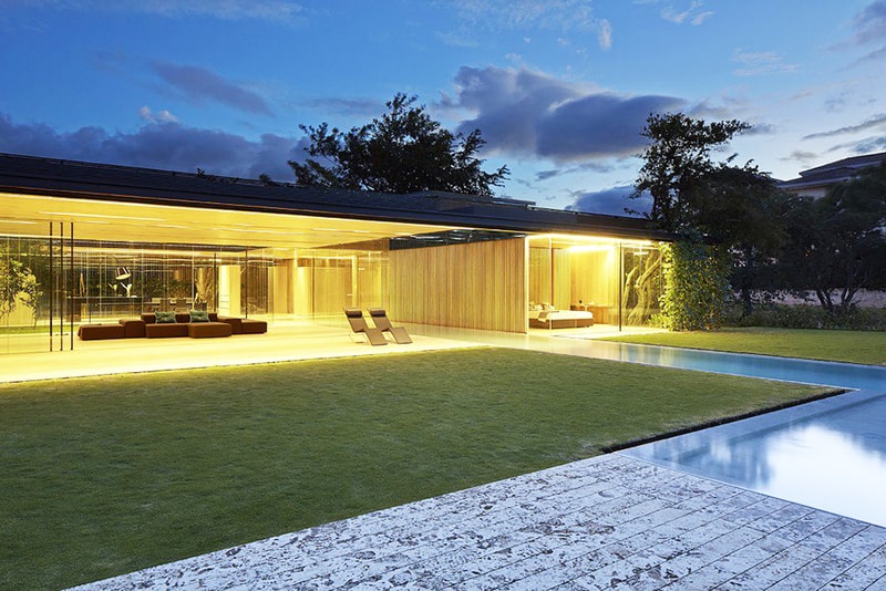 Beautiful Modern Home in Costa Rica by Joan Puigcorbé