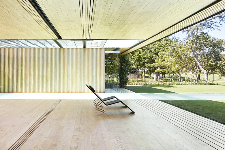 Beautiful Modern Home in Costa Rica by Joan Puigcorbé